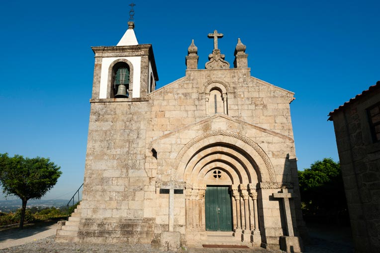 Fachada principal da Igreja do Salvador de Unhão