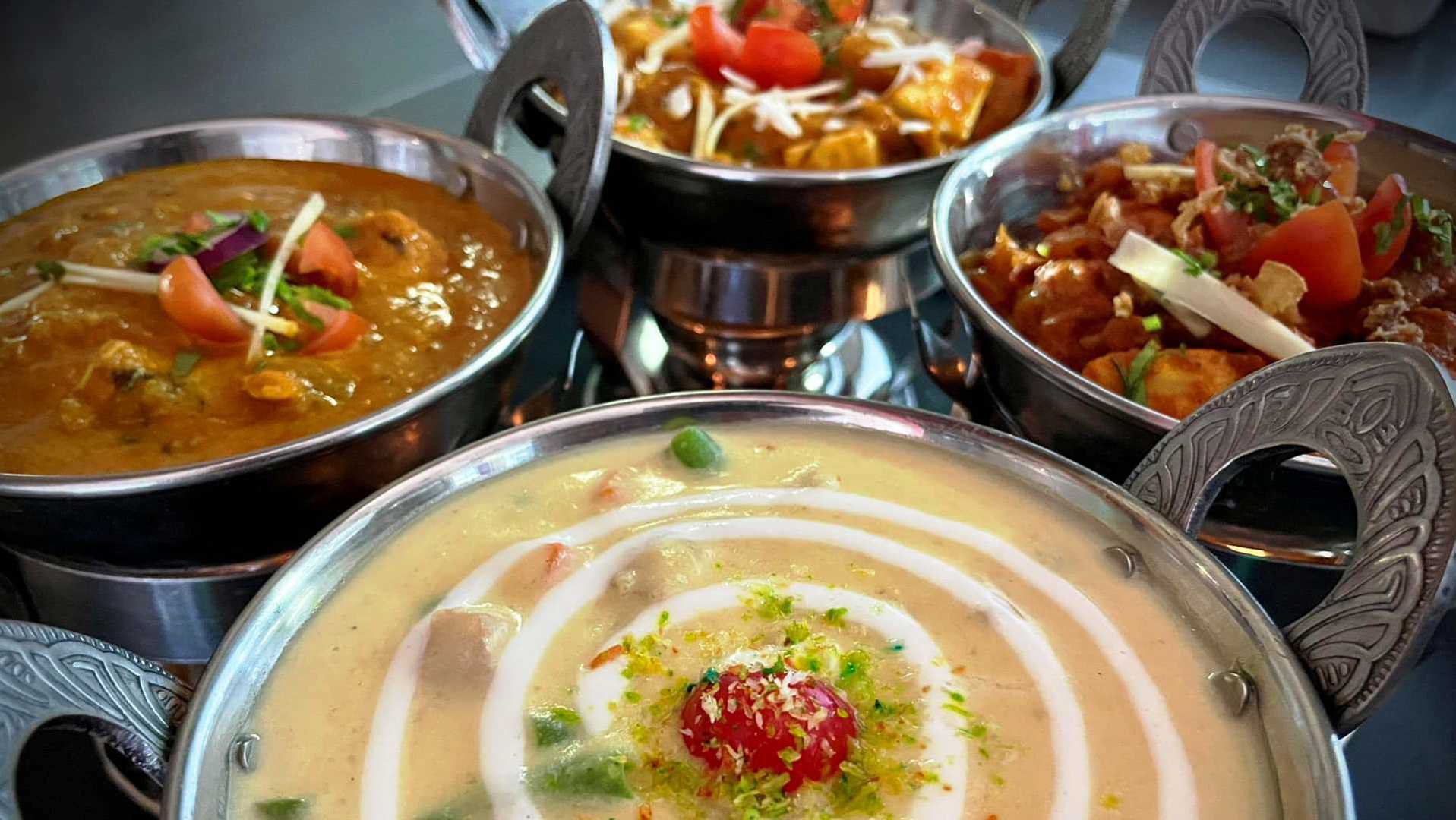 Raj Darbar Indian Restaurant - Rota do Românico